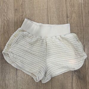 Everlane shorts size small